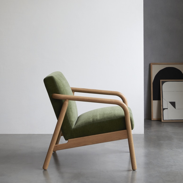 Axel - Poltrona in rovere massello e velluto verde