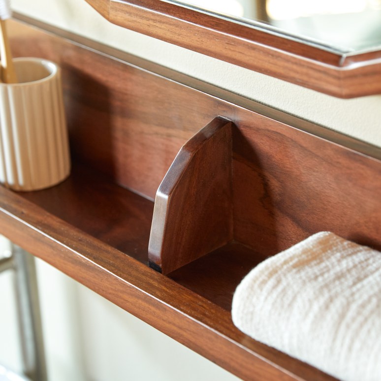 Jade - Etagère de salle de bain en palissandre massif 140 cm