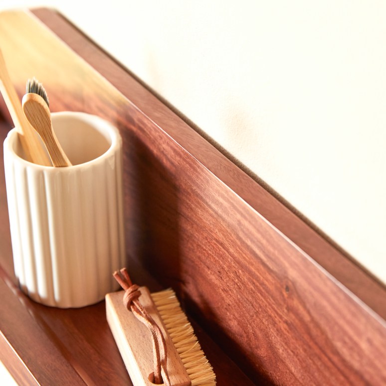 Jade - Solid sheesham wood bathroom shelf 60 cm