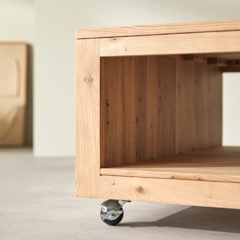 Anoa - Quadratischer Couchtisch aus massivem Eichenholz