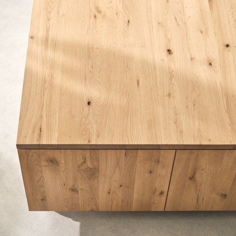 Anoa - Quadratischer Couchtisch aus massivem Eichenholz