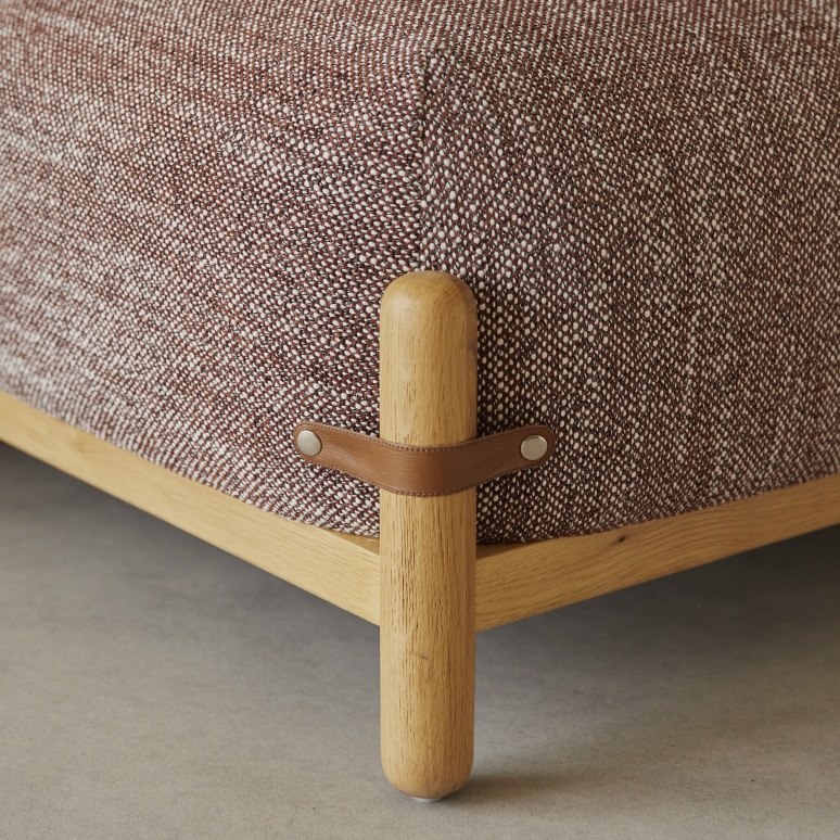 Sam - Sillón de roble macizo y tela jaspeada