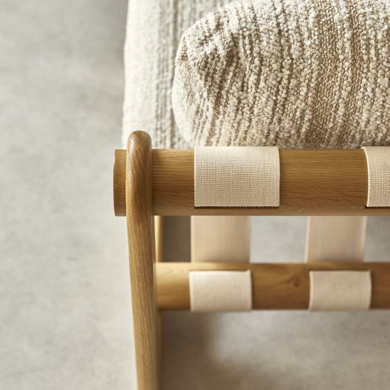 Aimé - Fauteuil XL en chêne massif et tissu beige