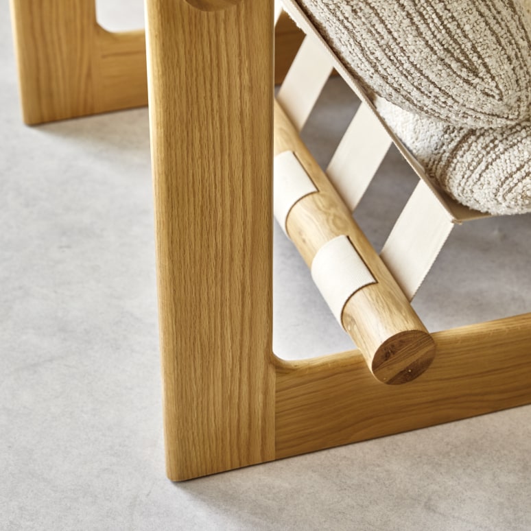 Aimé - Fauteuil XL en chêne massif et tissu beige