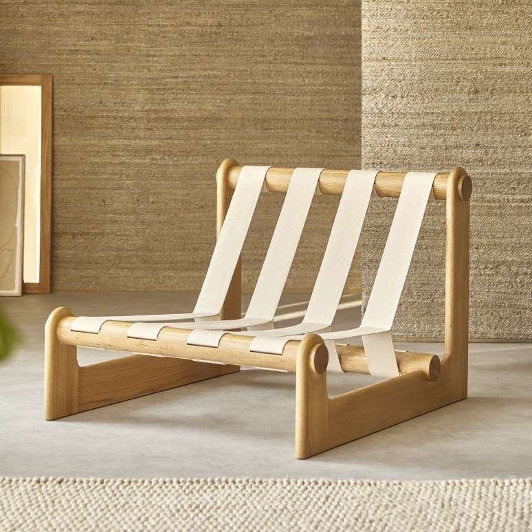 Aimé - XL fauteuil van massief eikenhout en beige stof