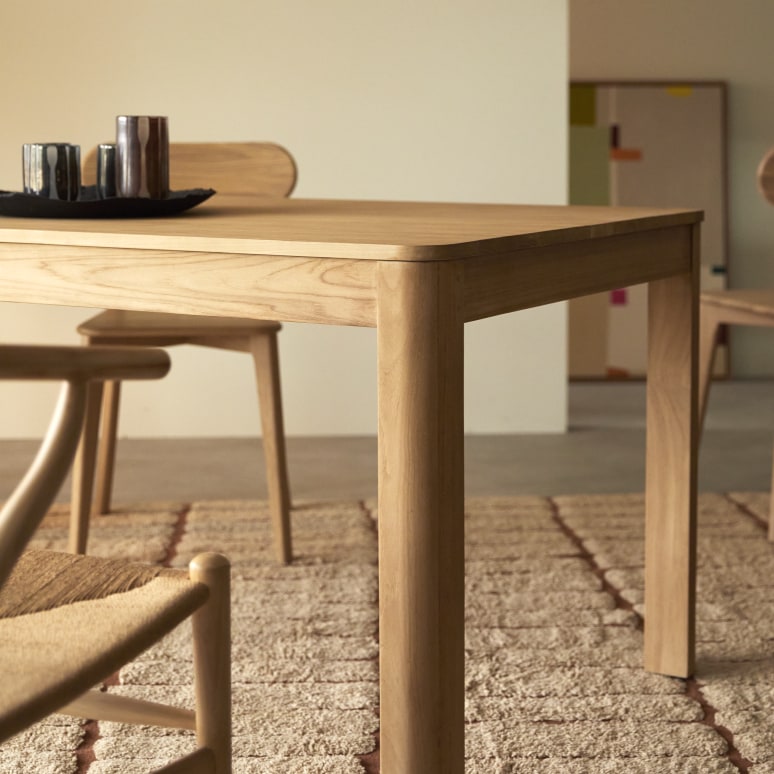 Léon - Solid teak 8–10-seater extendable table