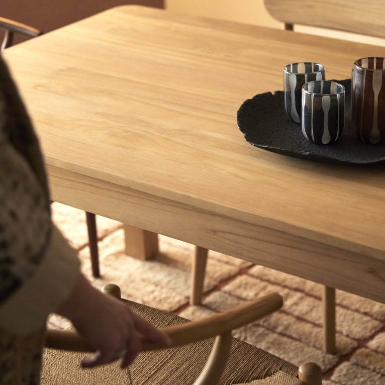 Léon - Table extensible en teck massif 8-10 pers.