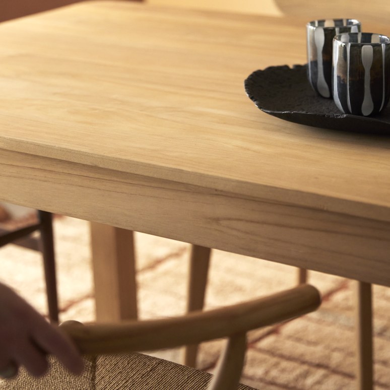 Léon - Uitschuifbare massief teakhouten tafel voor 8-10 personen.