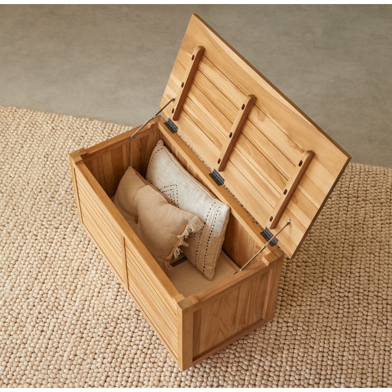 Suzette - Solid teak trunk