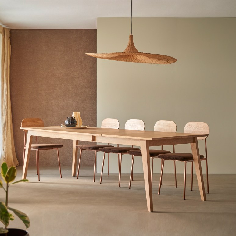 Esmée - Table extensible en chêne massif 6-12 pers.