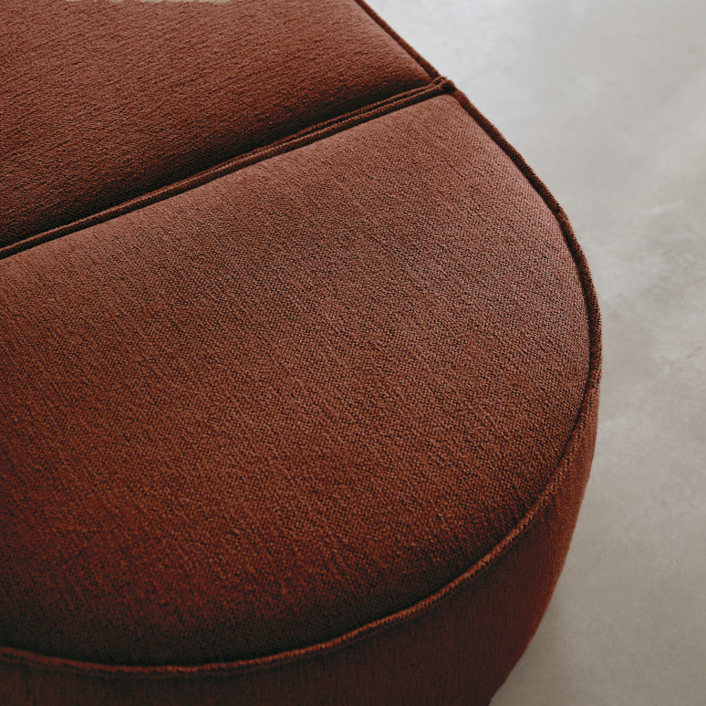 Dario - Modular lounge chair in mahogany-coloured fabric