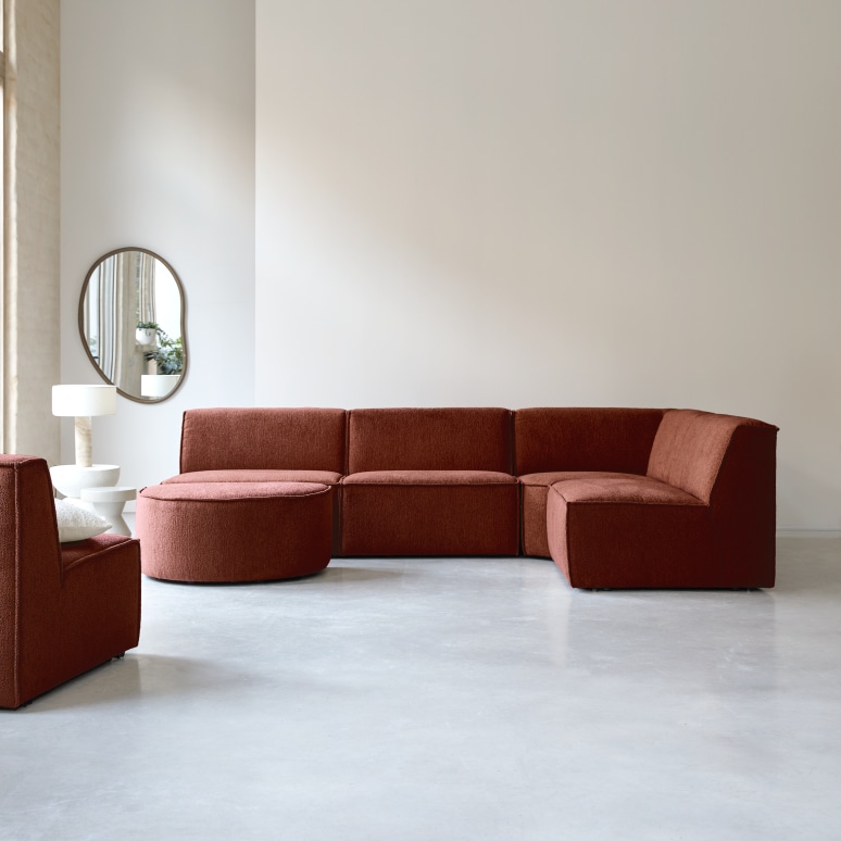 Dario - Modul-Ecksofa mit mahagonifarbenem Stoffbezug, 5–6 Sitzplätze