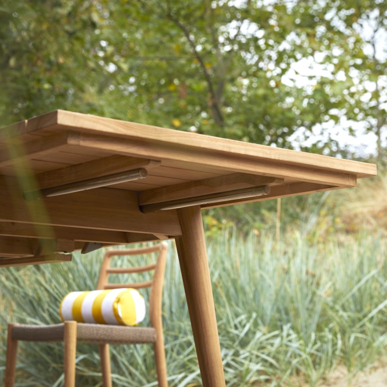 Vadim - Uitschuifbare tuintafel in massief teak 6-12 pers.