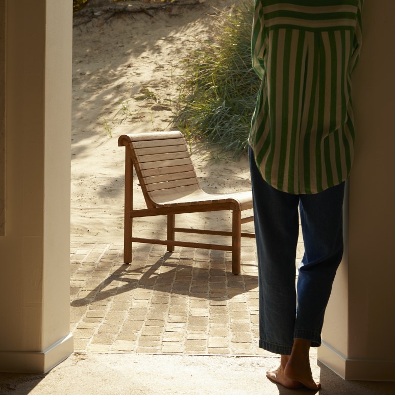 Hélen - Garden armchair in solid reclaimed teak