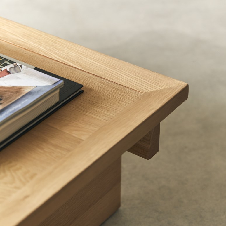 Miu - Square solid oak coffee table