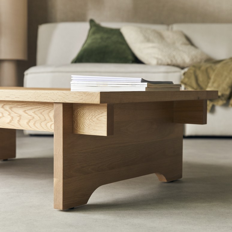 Miu - Mesa de centro rectangular de roble macizo