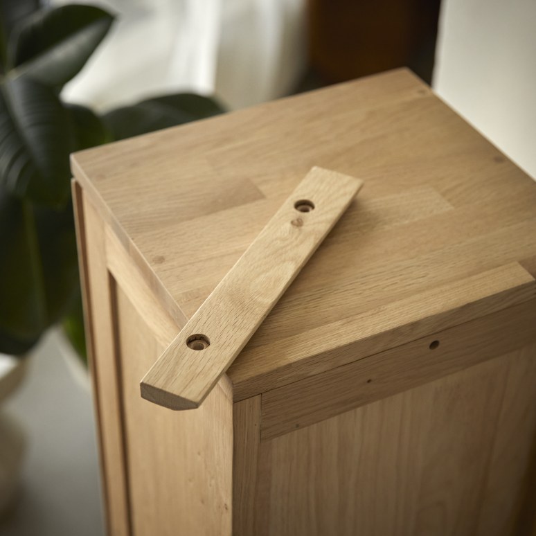 Jacob - Massief eikenhouten wandmeubel