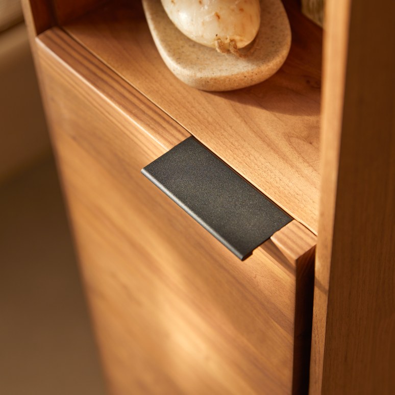 Senson - Solid walnut storage tower