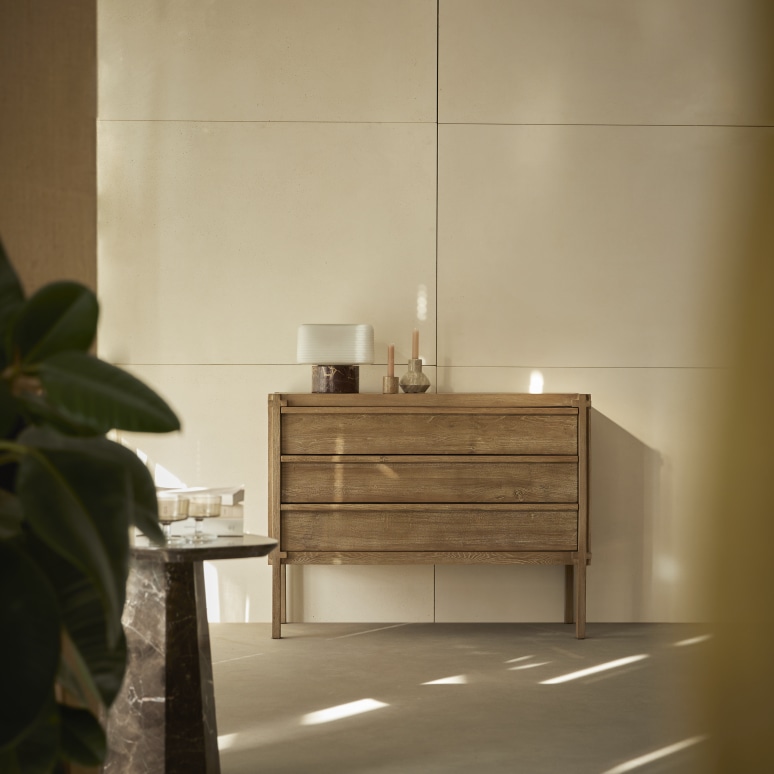 Madi - Commode en orme massif recyclé