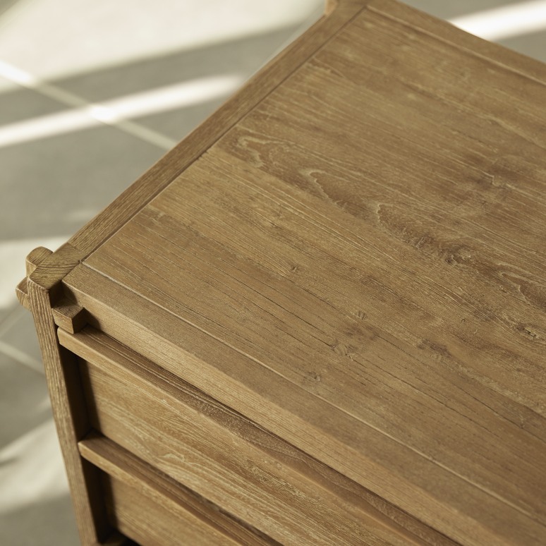 Madi - Chest of drawers in solid reclaimed elm