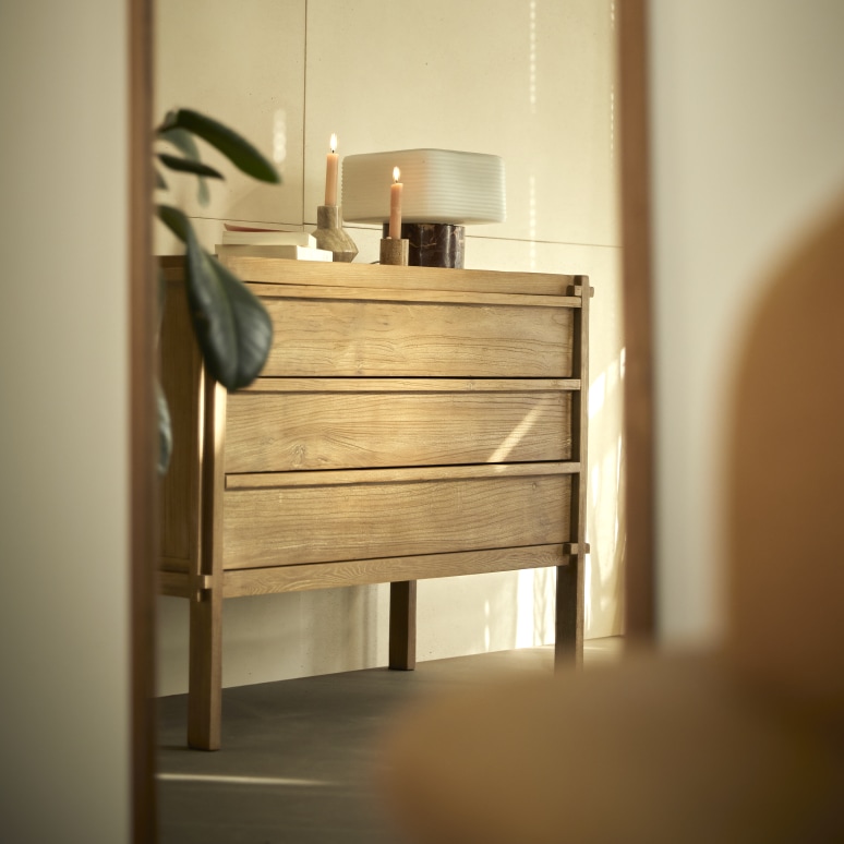 Madi - Chest of drawers in solid reclaimed elm