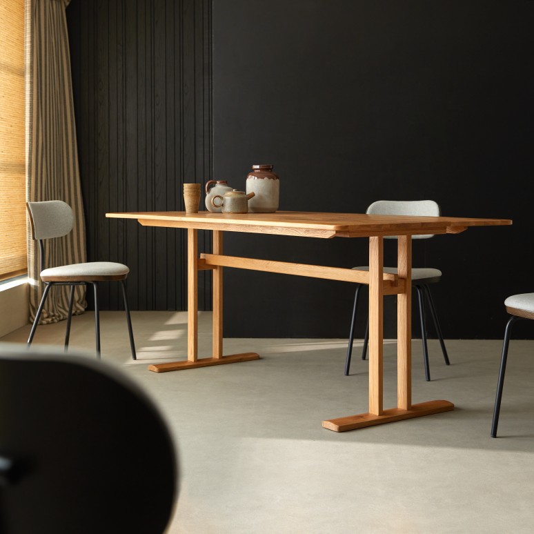 Jonas - Solid oak 6–12-seater extendable table