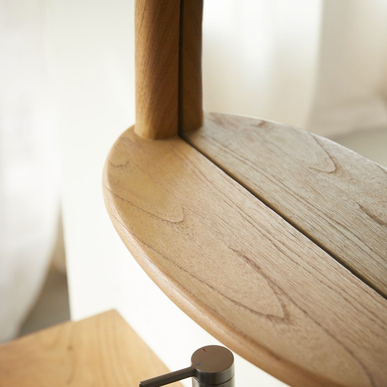 Lana - Badezimmerspiegel aus Mindiholz 68x55 cm