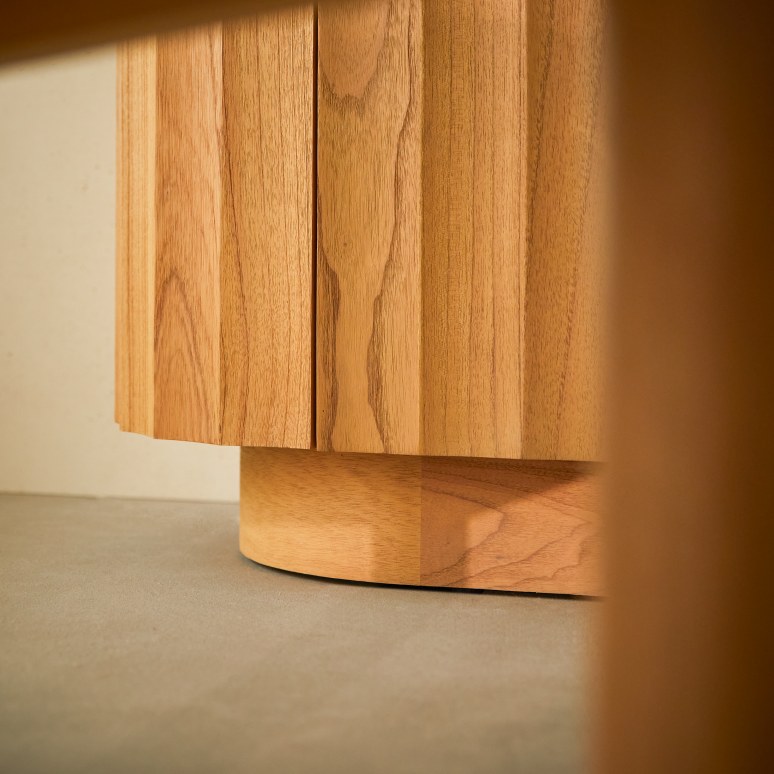 Andréa - Aparador de madera maciza de mindi 150 cm