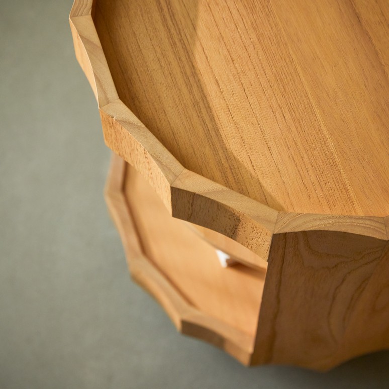 Andréa - Solid mindi wood side table