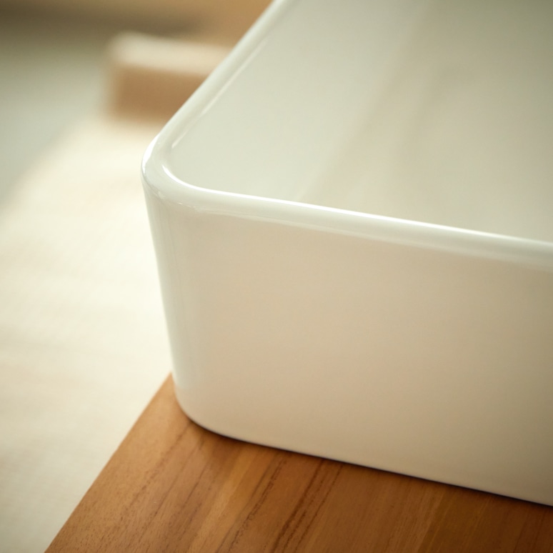 Thaïs - Square Washbasin in ceramic