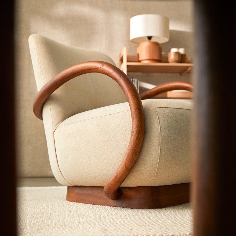 Teresa - Fauteuil en mindi massif et tissu écru