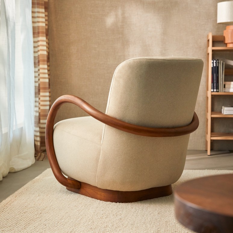 Teresa - Draaifauteuil van massief mindihout en ecru stof