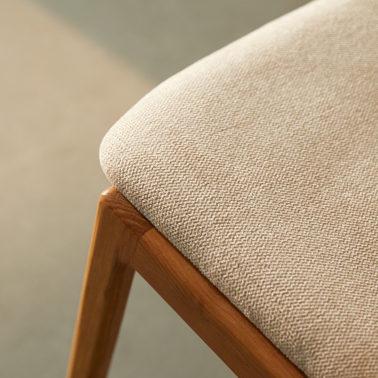 Santino - Chaise en chêne massif et tissu écru