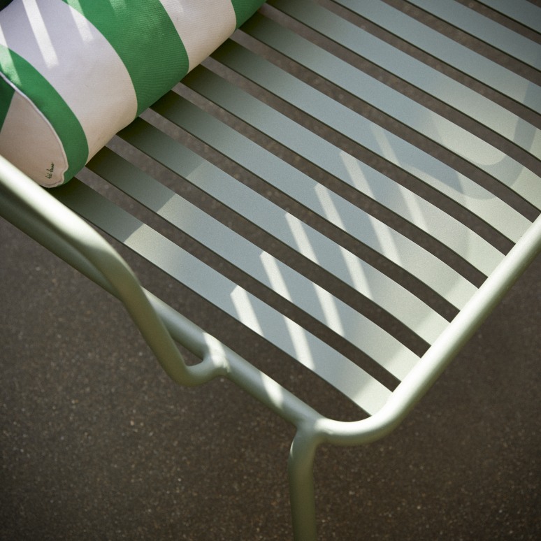 Gaby - Fauteuil bas de jardin en métal vert