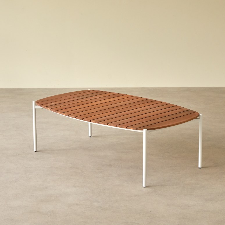 Luca - Table basse de jardin en acacia massif et métal