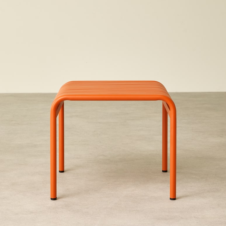 Gaby - Beistelltisch aus Metall in Orange