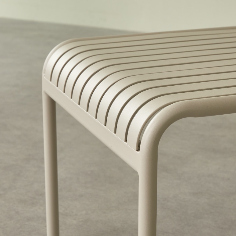 Gaby - Cream metal garden side table