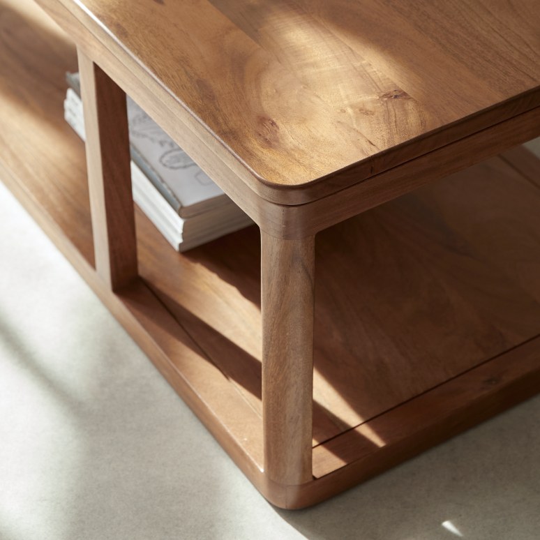 Romée - Table basse en acacia massif 
