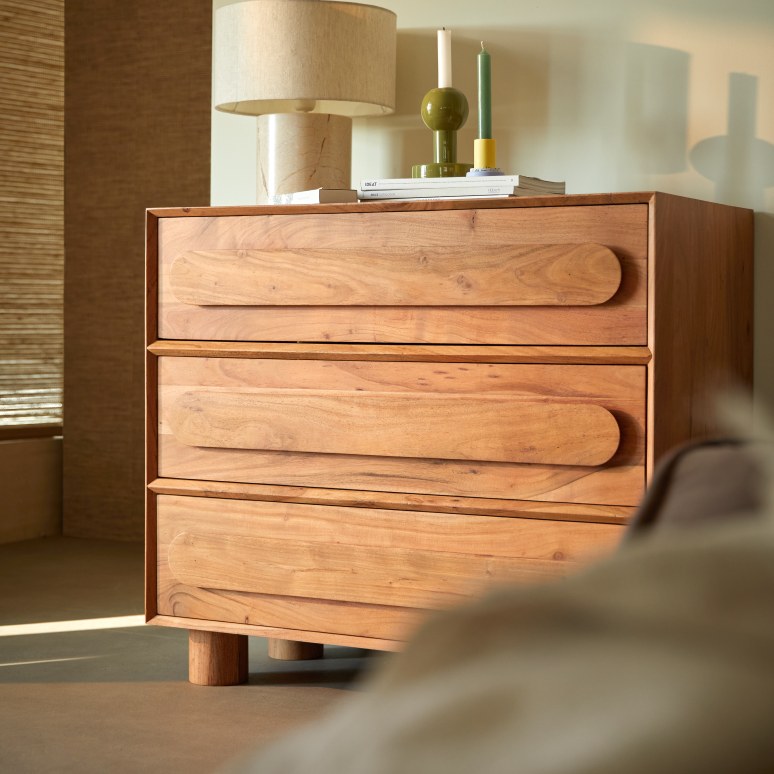 Olga - Chest of Drawers in solid acacia