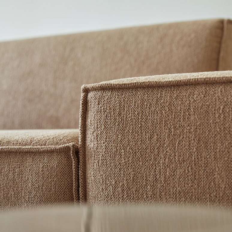 Dario - Bracciolo modulabile in tessuto camel