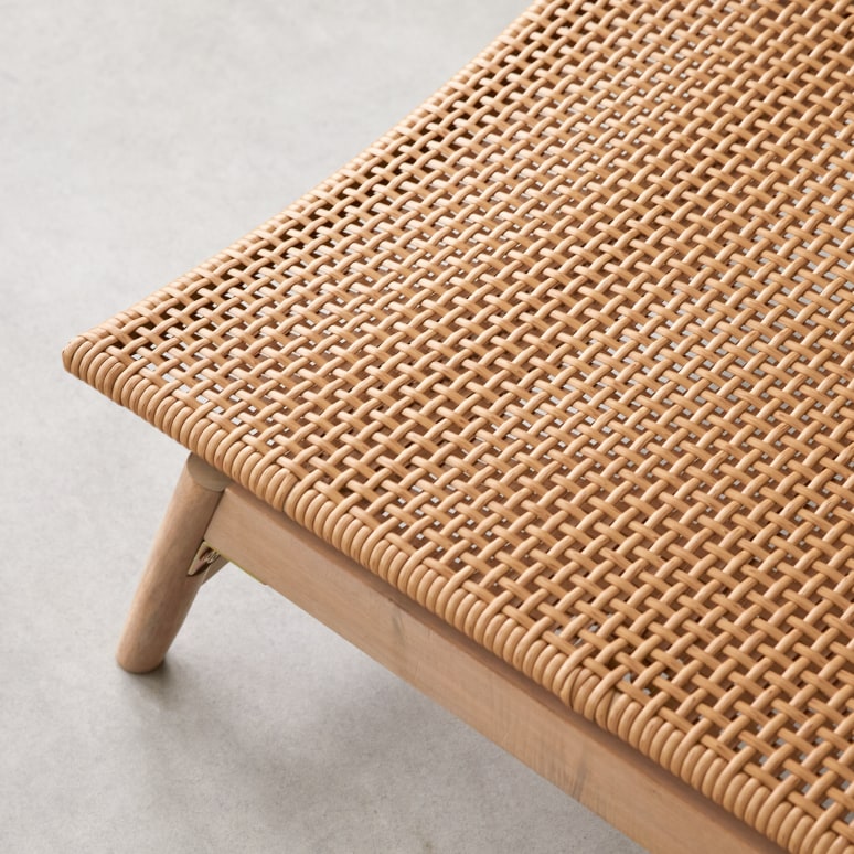 Sam - Ligbed van massief acaciahout en rotan caning