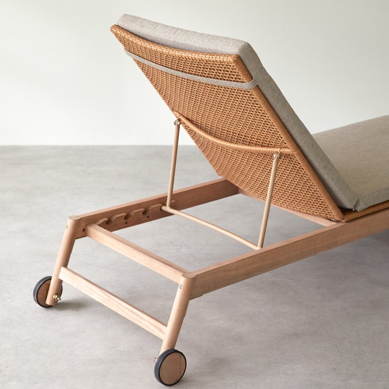 Sam - Chaise longue da giardino in acacia massello e cannage