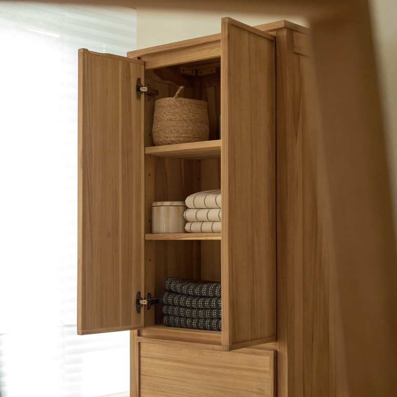 Jane - Cupboard in solid teak