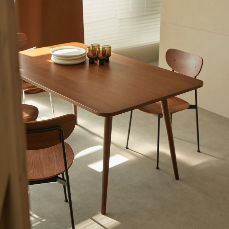 Lazare - Dining Table in solid pine, 4 pers.