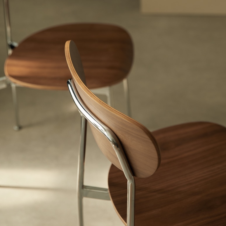 Lilo - Chair in walnut and chrome-plated metal