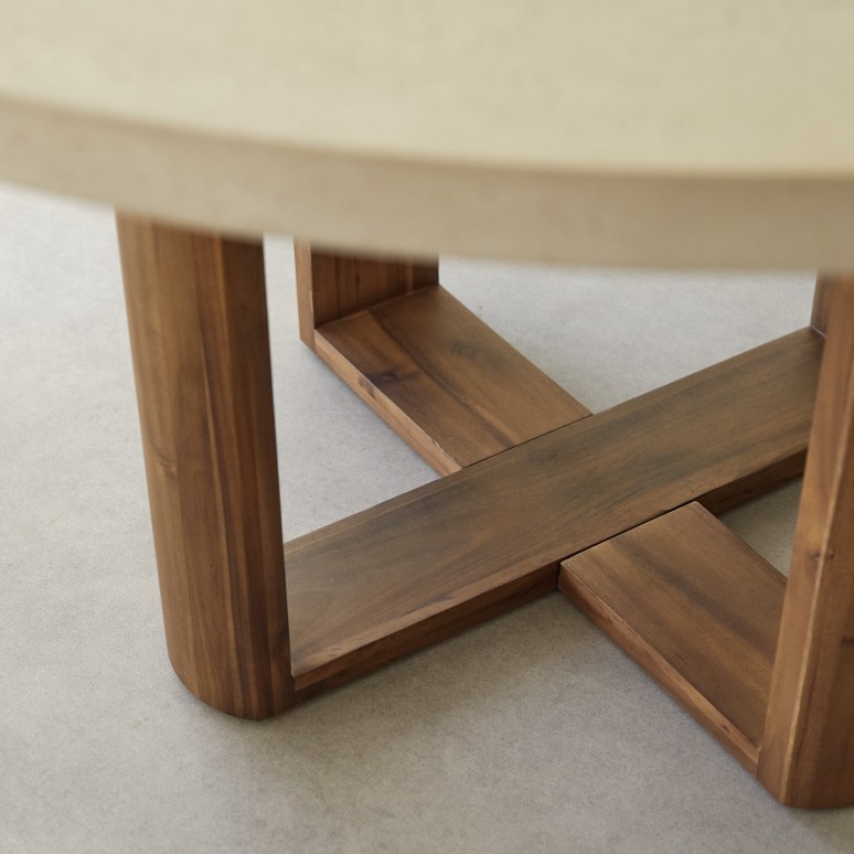 Rose May - Garden Table in solid acacia and ecru cement, 4/6 pers.