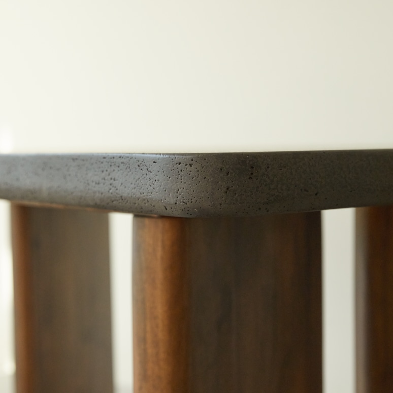 Sergio - Garden Table in solid acacia and dark grey cement, 6/8 pers.