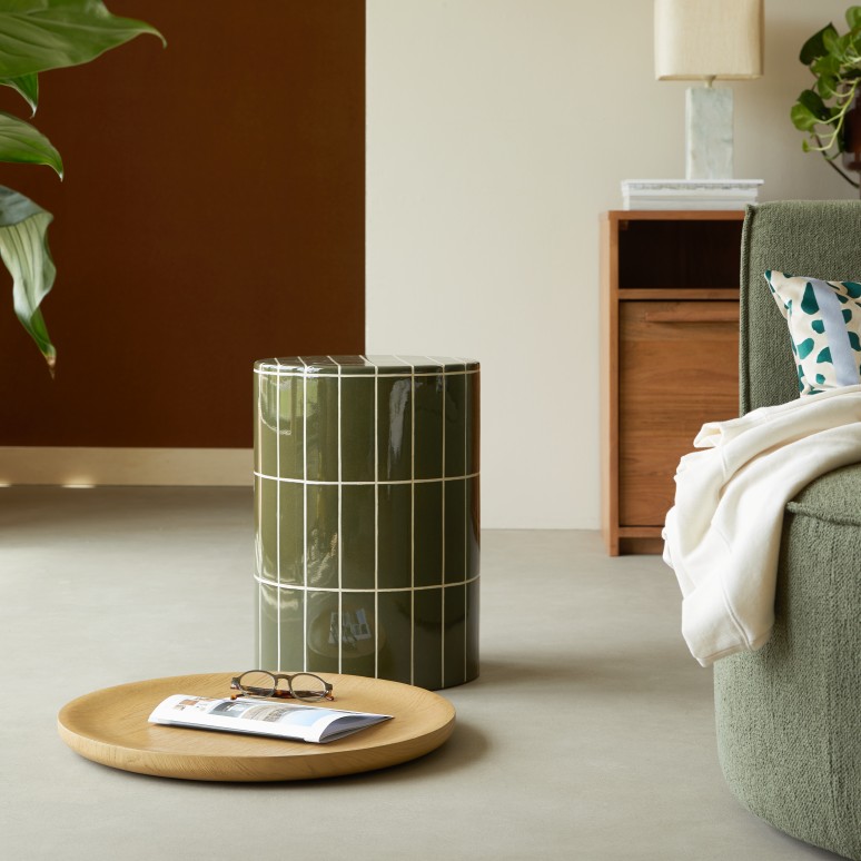 Georges - Tavolino da salotto rotondo verde effetto ceramica con vassoio in rovere