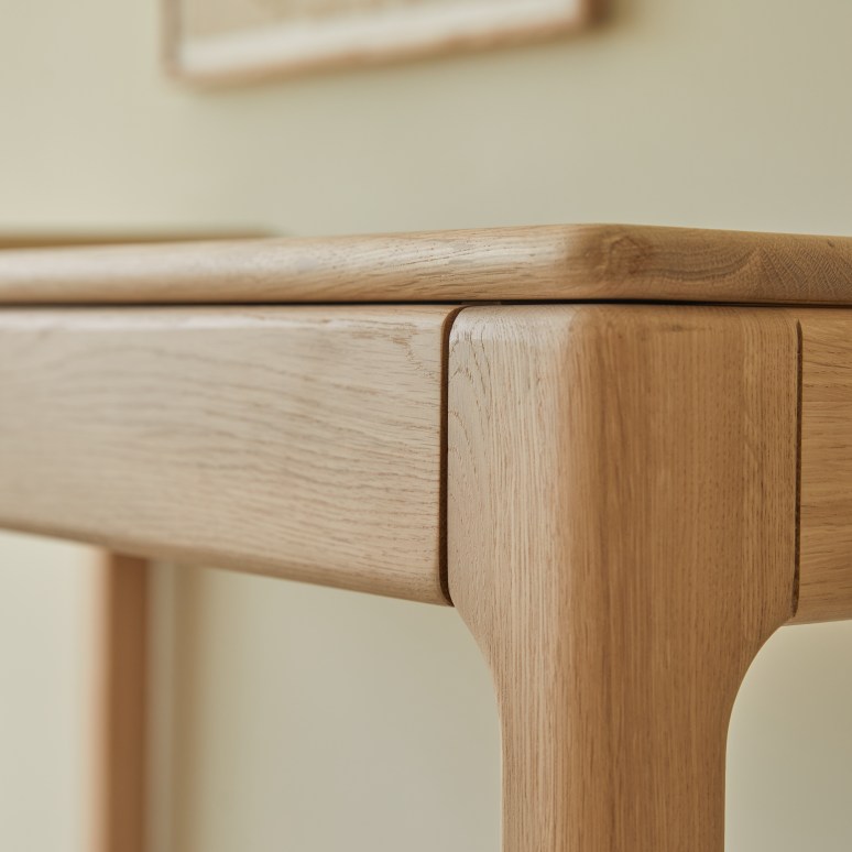 Arto - Massief eikenhouten bureau