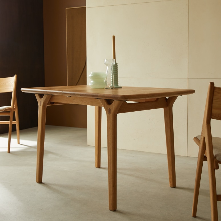Clara - Table extensible en chêne massif 4-6 pers.